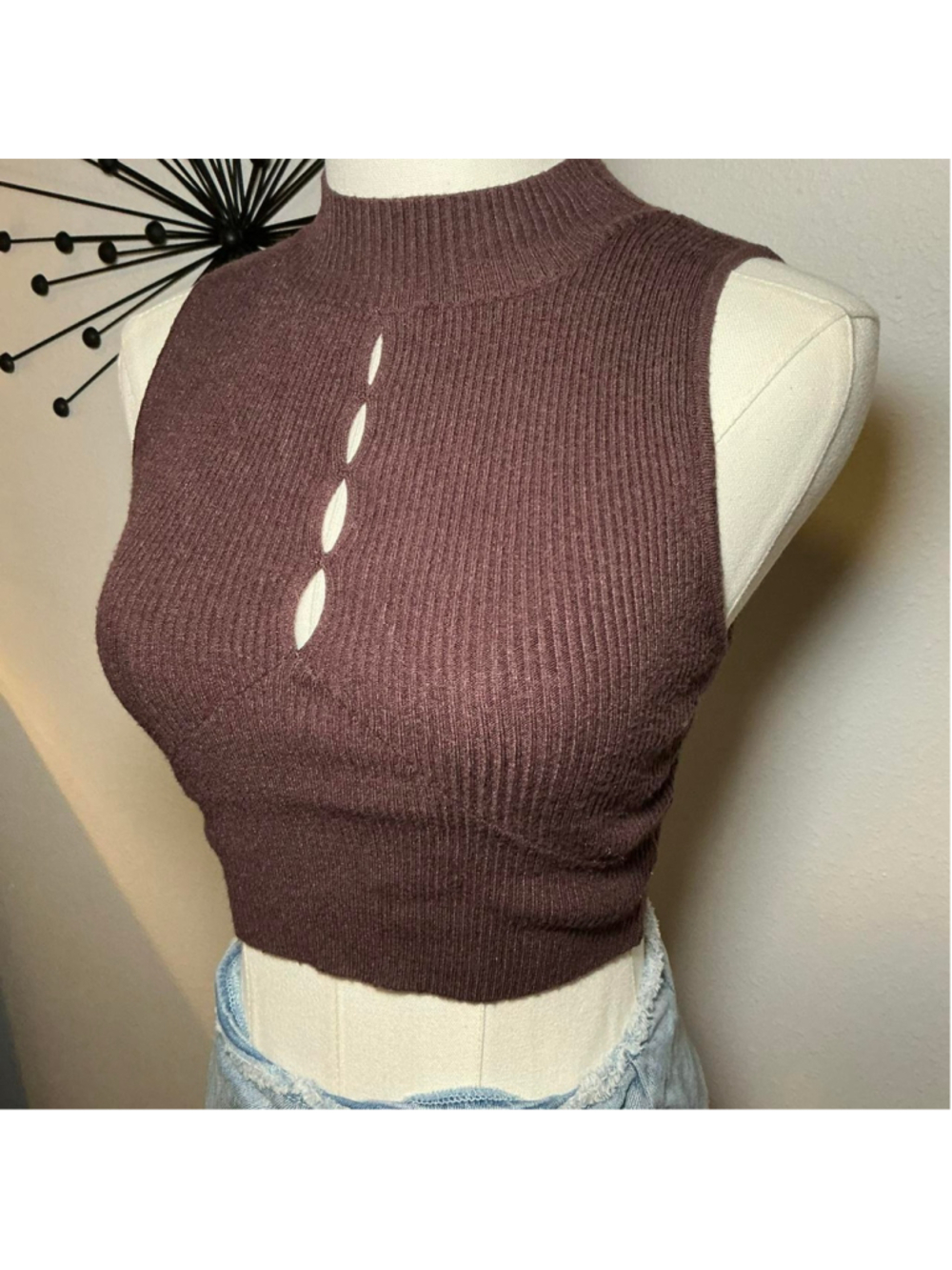 Kendall & Kylie Brown Ribbed Cutout Crop Top XS - Picture 2 of 4